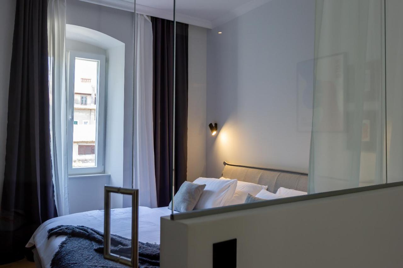 Maroen Lux Studio And Apartment Old Town Split Bagian luar foto