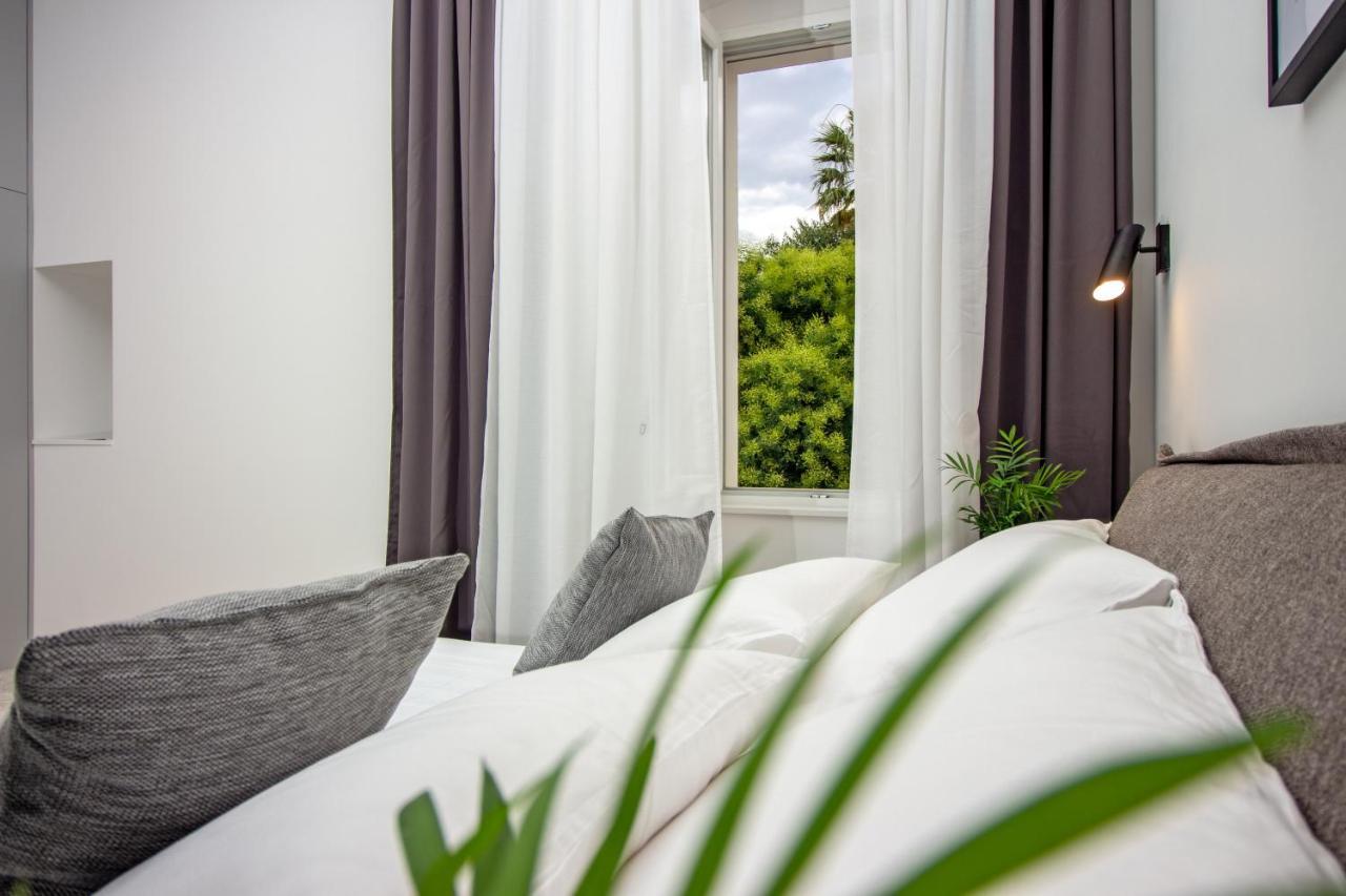Maroen Lux Studio And Apartment Old Town Split Bagian luar foto